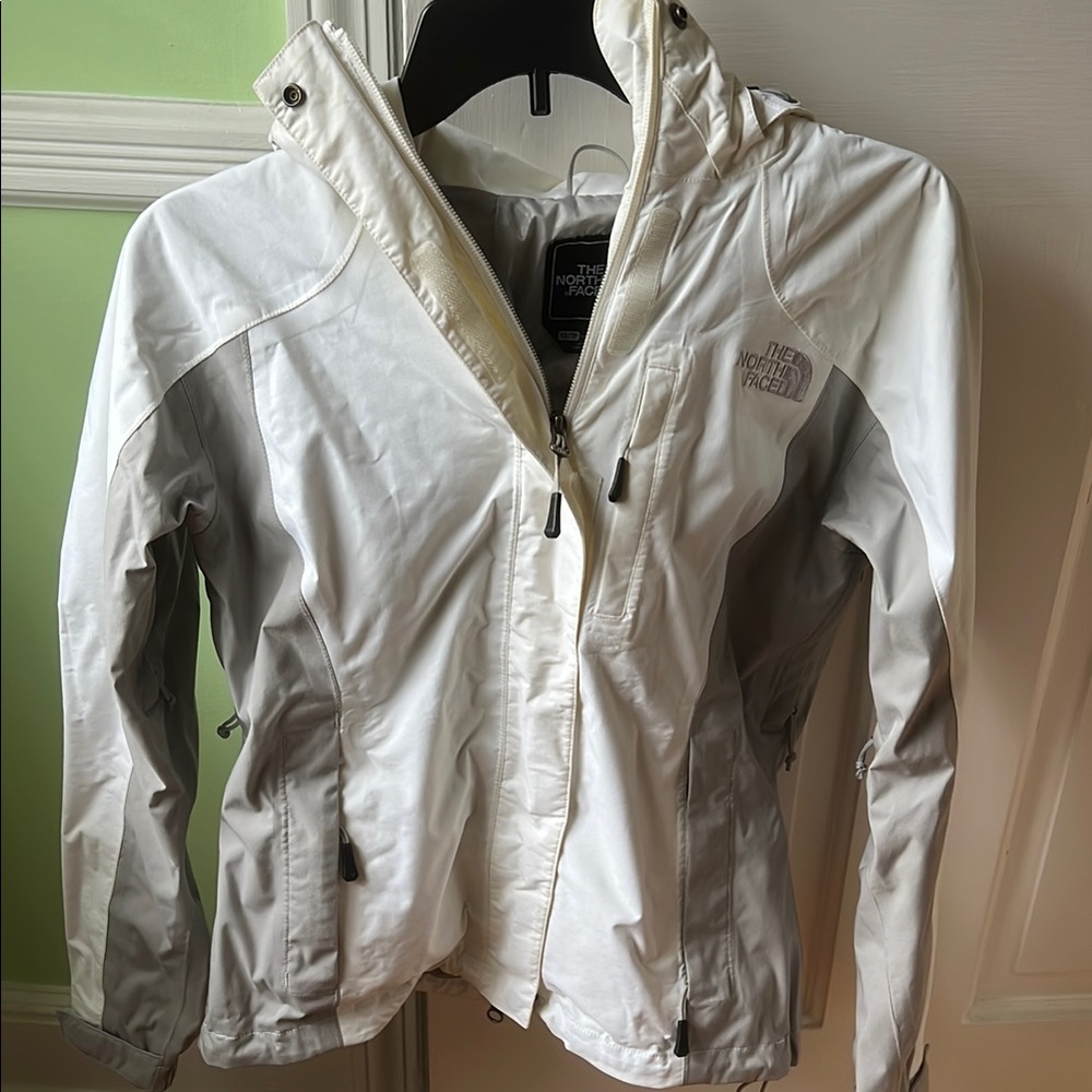 The North Face xs women’s hyvent white/grey Jacket double lined